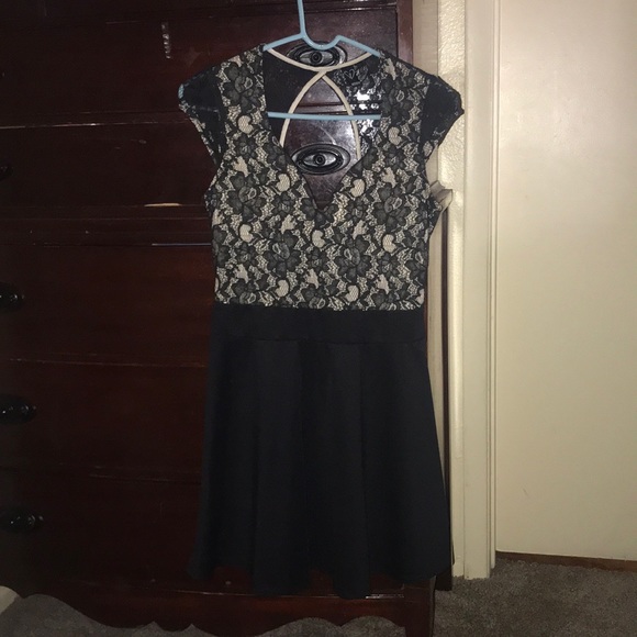 Black dress - Picture 1 of 1